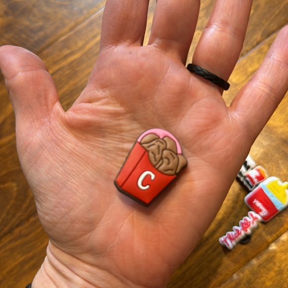 Chick fil a shoe charms - Picture 2 of 6